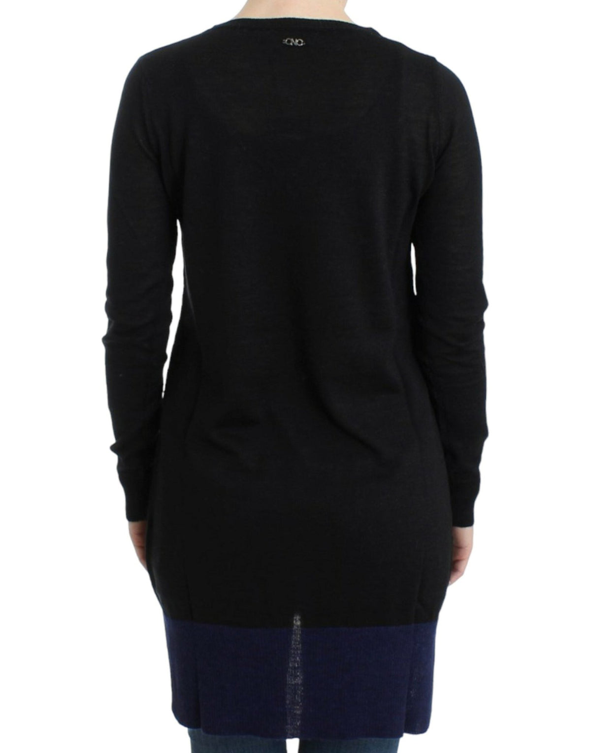 Black V-neck lightweight sweater - X excelência